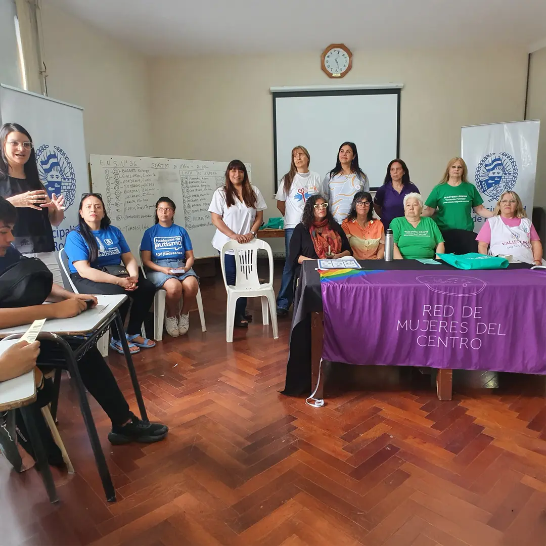 DIFUSIÓN DE MIASTENIA GRAVIS EN LA ESCUELA NORMAL Nº3