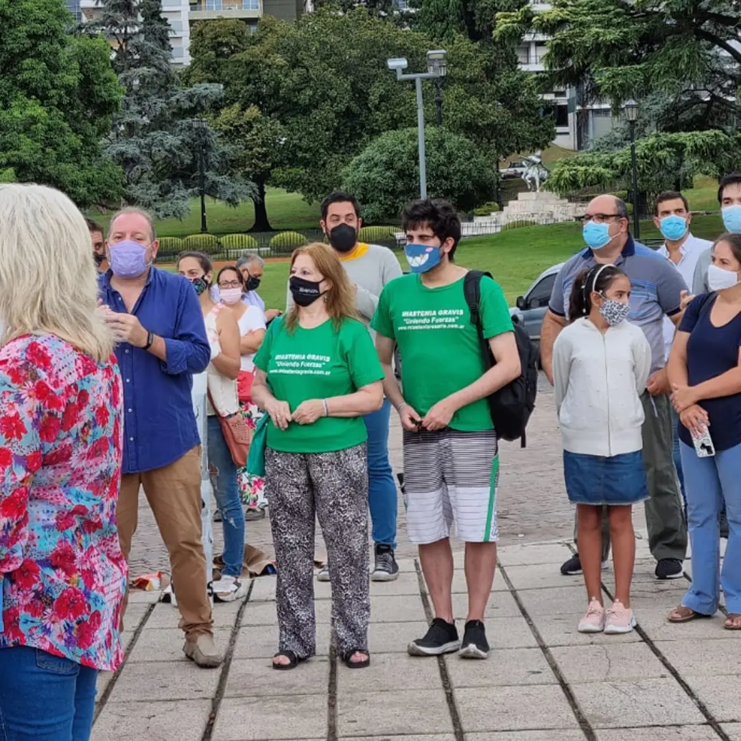 IZAMIENTO DE LA BANDERA POR EL D'IA MUNDIAL DE LAS ENFERMEDADES POCO FRECUENTES